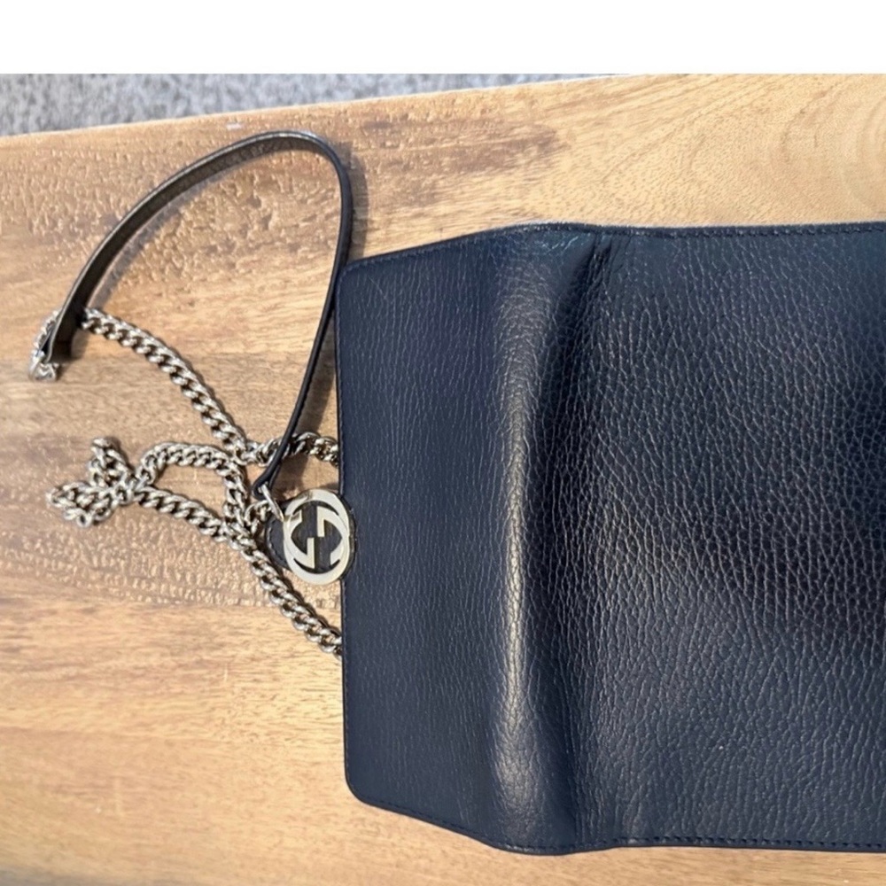 Gucci Marmont Cross Body - Picture 7 of 14